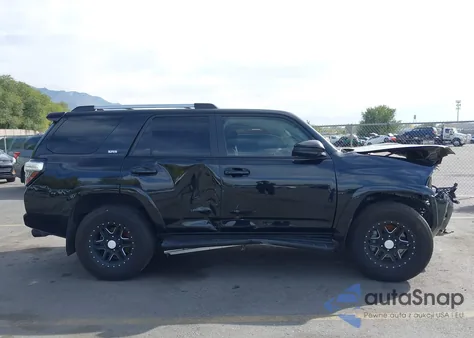 2022 Toyota 4Runner Sr5 из США, поврежденный, VIN JTEMU5JRXN6064997